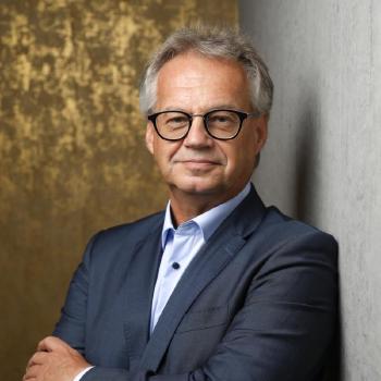 Karl Heinz Mayer is SVP Sales at Cryptas Karl Heinz Mayer is SVP Sales at Cryptas